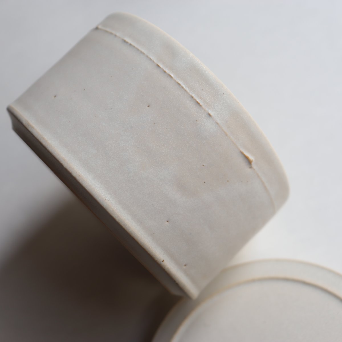 小野 俊 白珠釉 筒型蓋物 S/M/L | savi no niwa