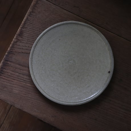 叶谷真一郎　6.5寸玉縁皿（灰粉引）