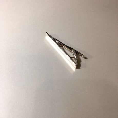 necktie pin