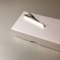 necktie pin