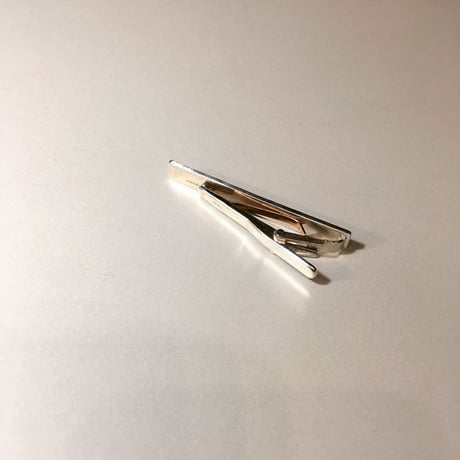 necktie pin