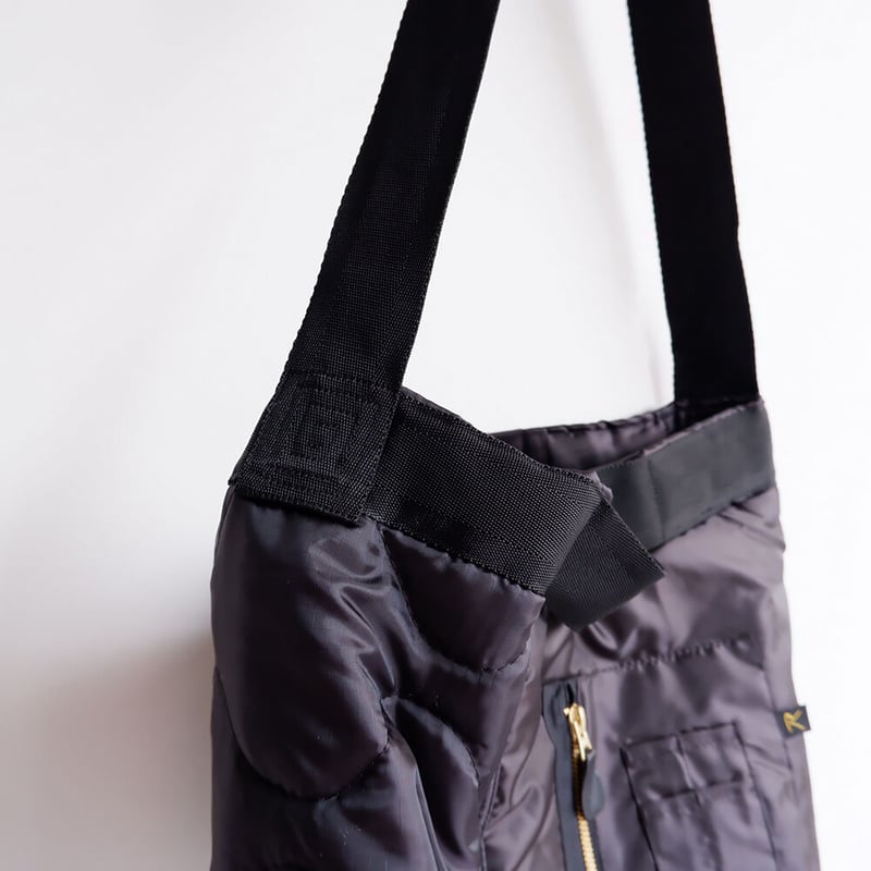 THRIFTY LOOK】small MA1 shoulder bag/Black | TO...