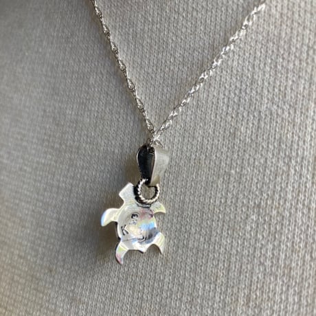 INDIAN JEWELRY / Navajo silver turquoise turtle necklace
