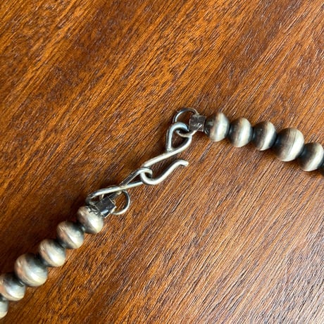 INDIAN JEWELRY /Navajo Handmade Necklace (Perl Necklace)