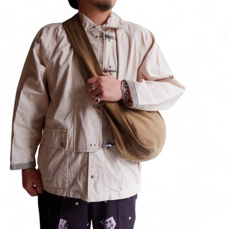 TIGRE BROCANTEハンドリメイクメッセンジャーバッグ 激レア品！ TIGRE BROCANTE(ティグルブロカンテ）/モールスキンメッセンジャー