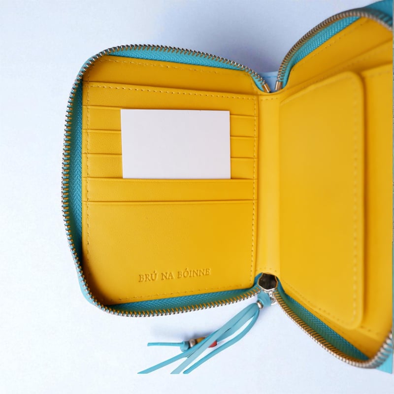BRU NA BOINNE ガルーシャミドルウォレット　ターコイズ BRU NA BOINNE( ブルーナボイン)/ ガルーシャミドルウォレット