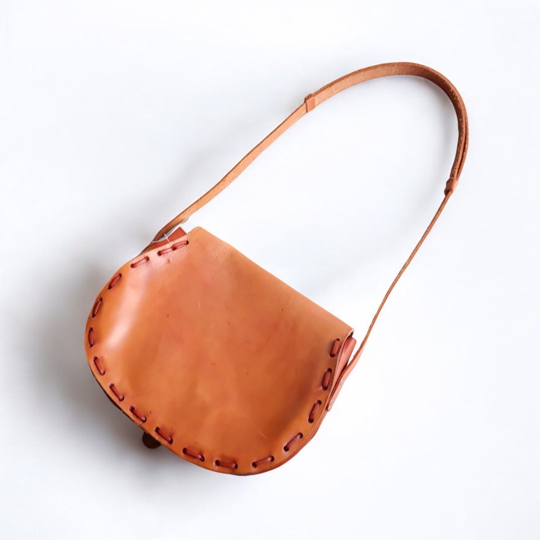 OLD/VINTAGE】カービングレザー/ショルダーバッグ/used | TORTOISE