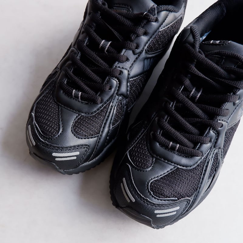 Hi tec magnum trainers hotsell
