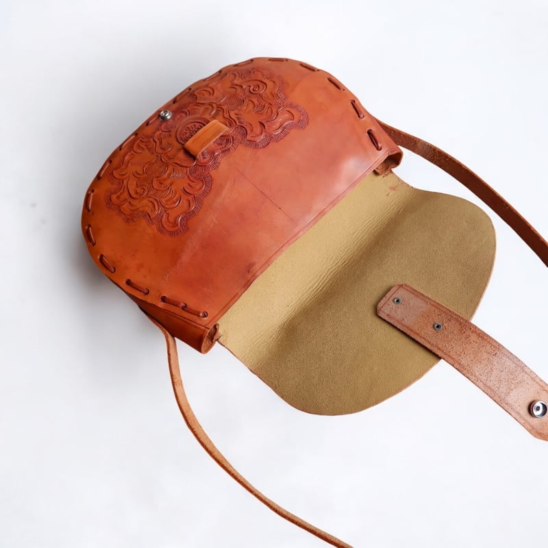 OLD/VINTAGE】カービングレザー/ショルダーバッグ/used | TORTOISE