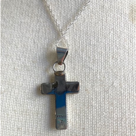 INDIAN JEWELRY / Navajo cross design silver necklace