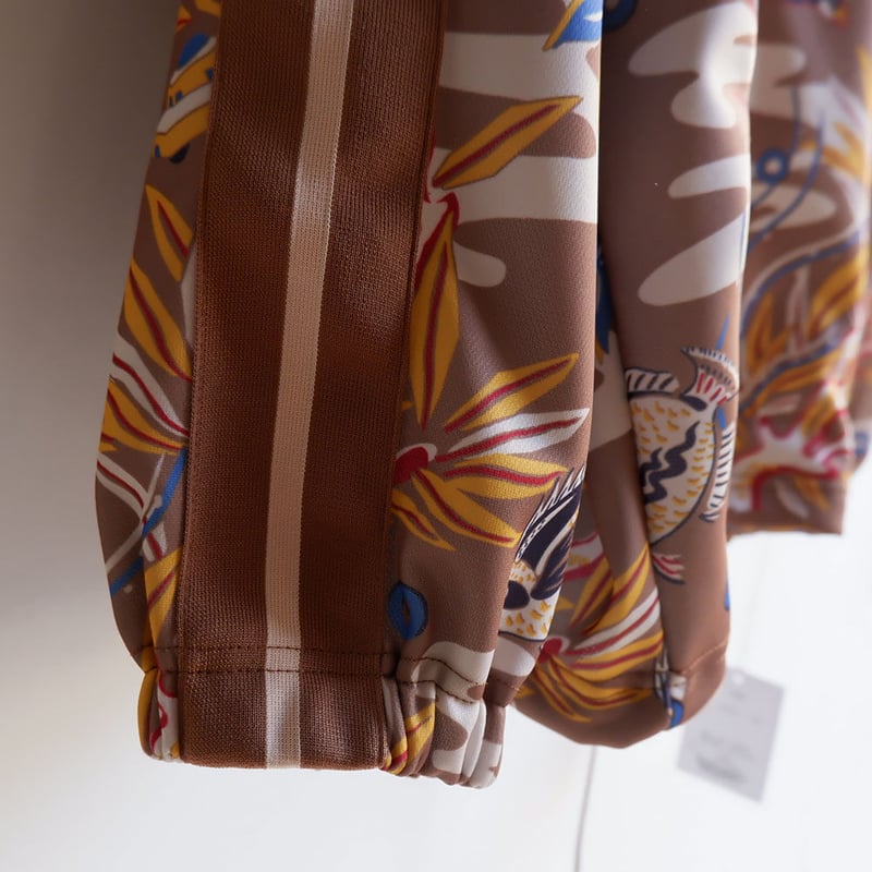 BRU NA BOINNE (ブルーナボイン) /宇宙空海トラッカー/beige