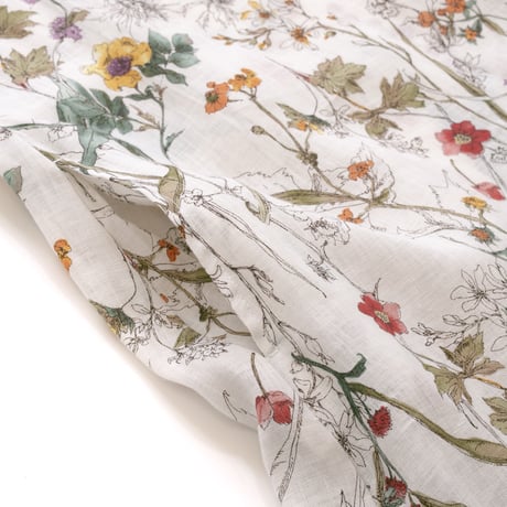【SALE】【`26春夏新作】フレンチVネックワンピース【麻100％・スケッチ小花】53616N-26S