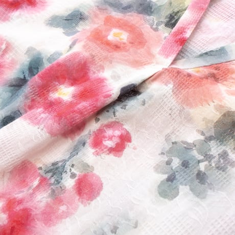 【SALE】【`26春夏新作】Vネックワンピース【綿100％・にじみ大花】53620N-26S