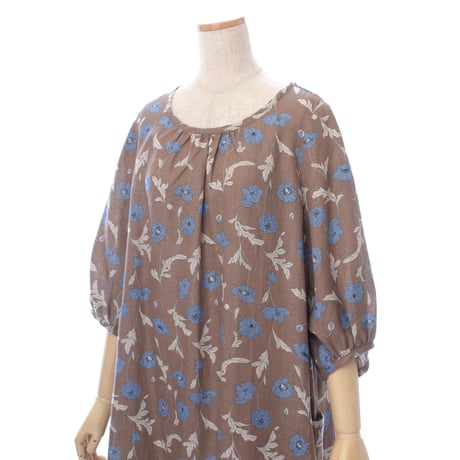 【SALE】【’26春夏新作】麻100ギャザーワンピース【ブルーフラワー】43664N-26S