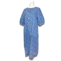 【SALE】【`26春夏新作】6分袖ウエスト切り替えワンピース【綿100％・サッカー小花】46652N-26S