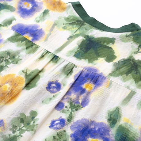 【SALE】【`26春夏新作】フレンチ切り替えワンピース【綿100％・にじみパンジー】56773N-26S
