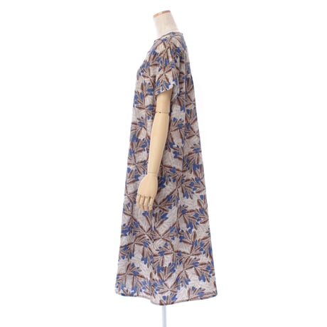 【SALE】【`26春夏新作】Vネックワンピース【綿100％・ブラウンリーフ】53618N-26S