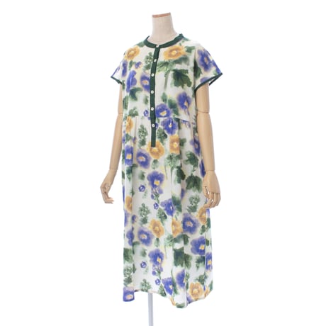 【SALE】【`26春夏新作】フレンチ切り替えワンピース【綿100％・にじみパンジー】56773N-26S