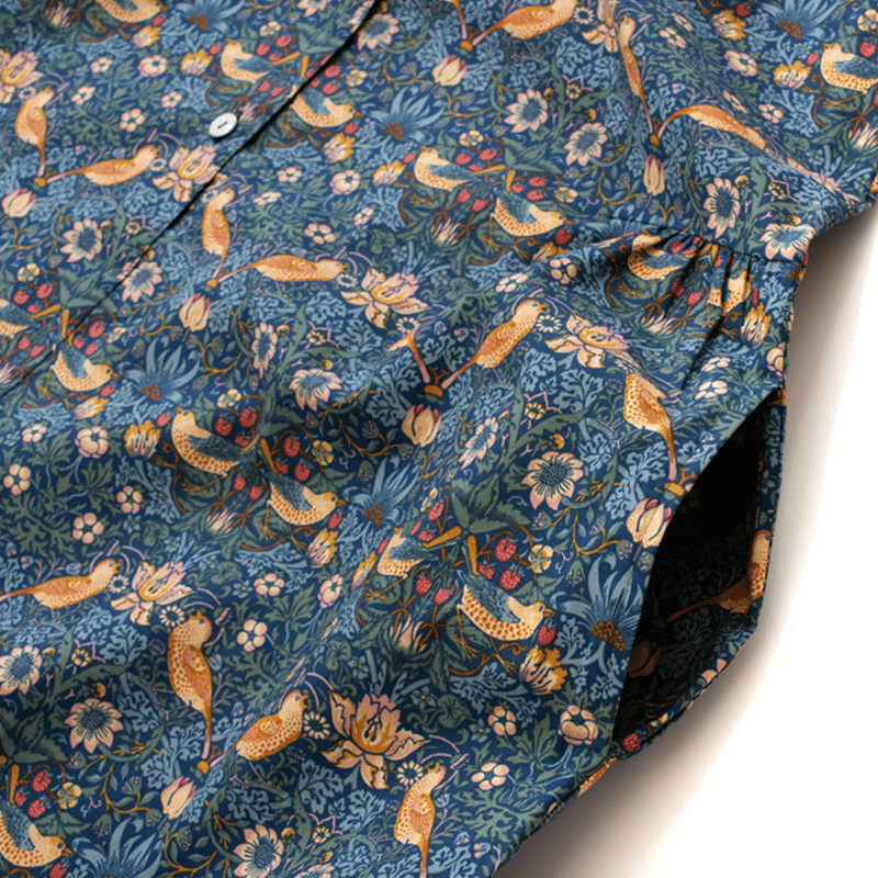 【新品未使用】ウィリアム・モリス いちご泥棒 80ローン 開襟ワンピース ☆ワンピース☆ウィリアムモリス苺泥棒【エボニースィート