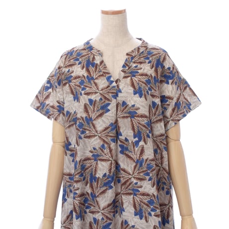 【SALE】【`26春夏新作】Vネックワンピース【綿100％・ブラウンリーフ】53618N-26S