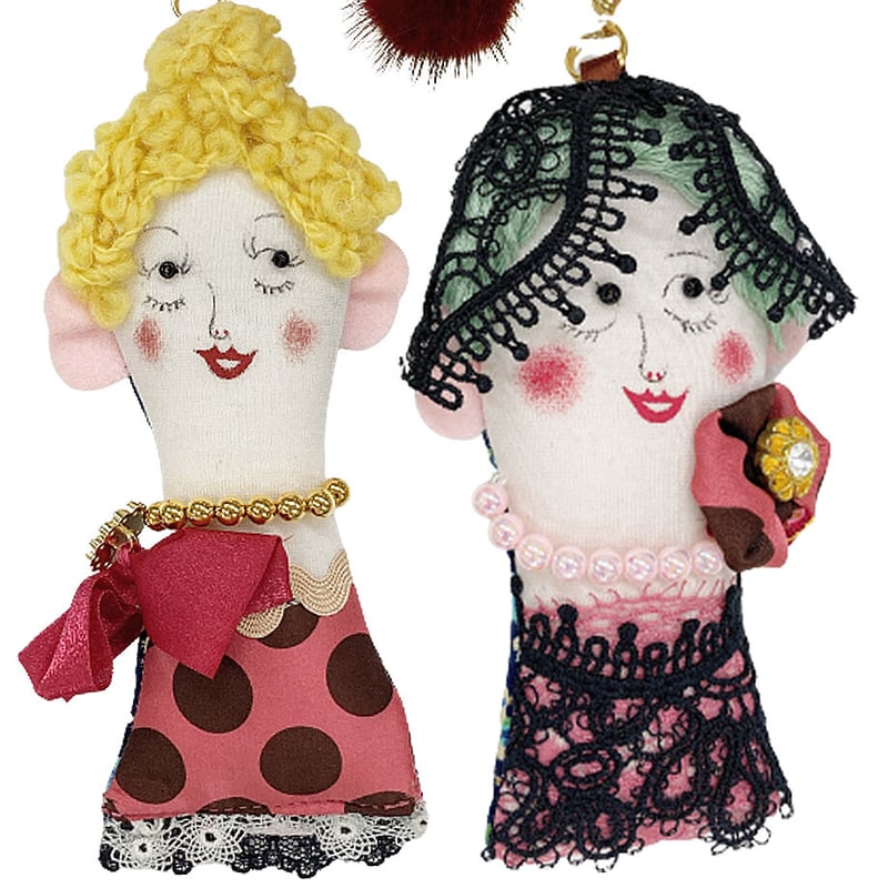 鴨居キャラクター】チャームブローチ【ヴァルテール3姉妹】11559/11560