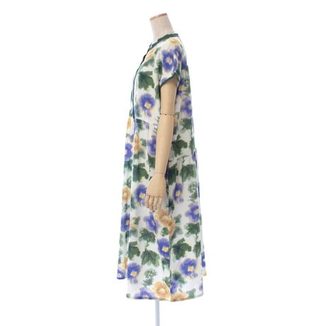 【SALE】【`26春夏新作】フレンチ切り替えワンピース【綿100％・にじみパンジー】56773N-26S