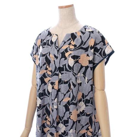 【SALE】【`26春夏新作】フレンチVネックワンピース【綿100％・ボタニカル】53609N-26S