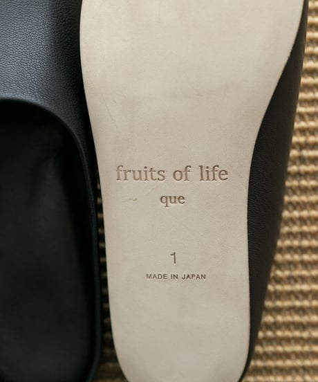 <fruits of life × que>ルームシューズ (レディース) / 黒色(ブラック)