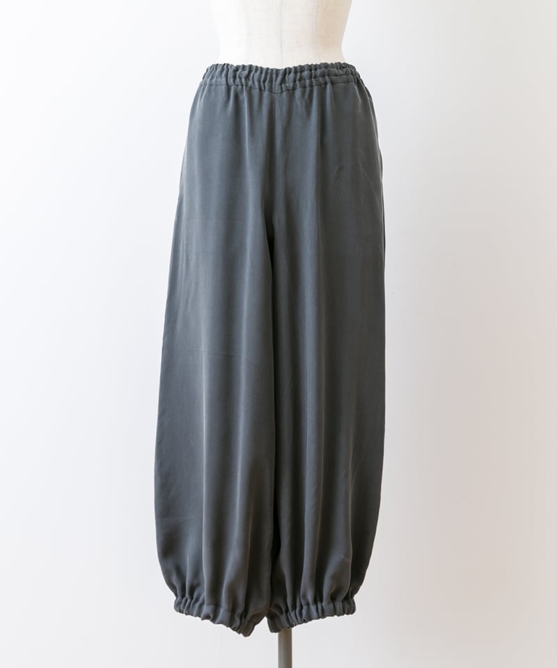 fruits of life>ワイドジョガーパンツ / 鈍色(グレー) | fruits o