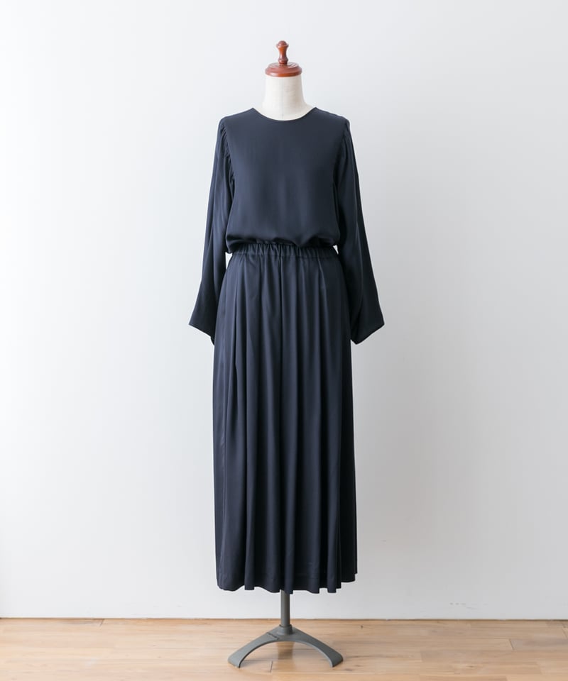 美品 humoresque ユーモレスク タックスカートnavy 38 ネイビー fruits of life>タックスカート / 留紺色(ネイビー) | fruits of