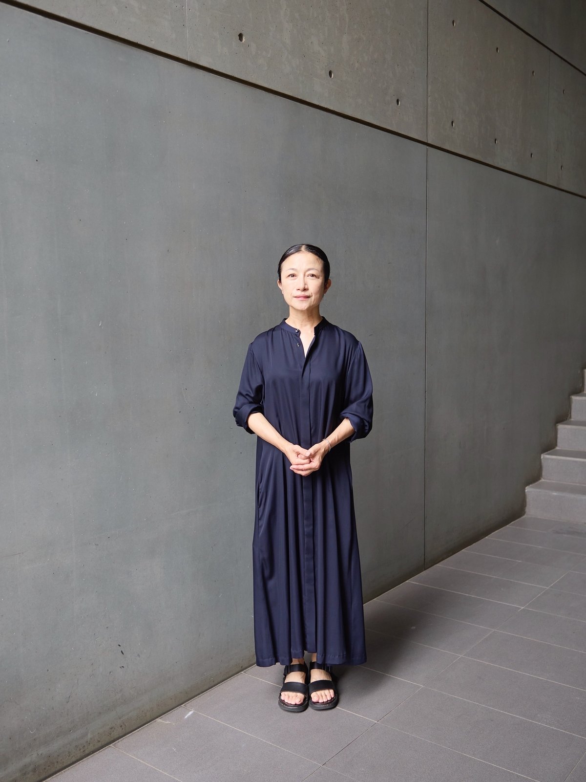 fruits of life>バンドカラーワンピース / 留紺色(ネイビー) | fruit