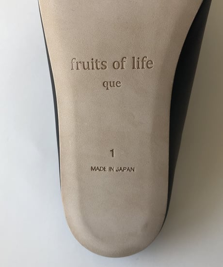 <fruits of life × que>ルームシューズ(メンズ) / 黒色(ブラック)