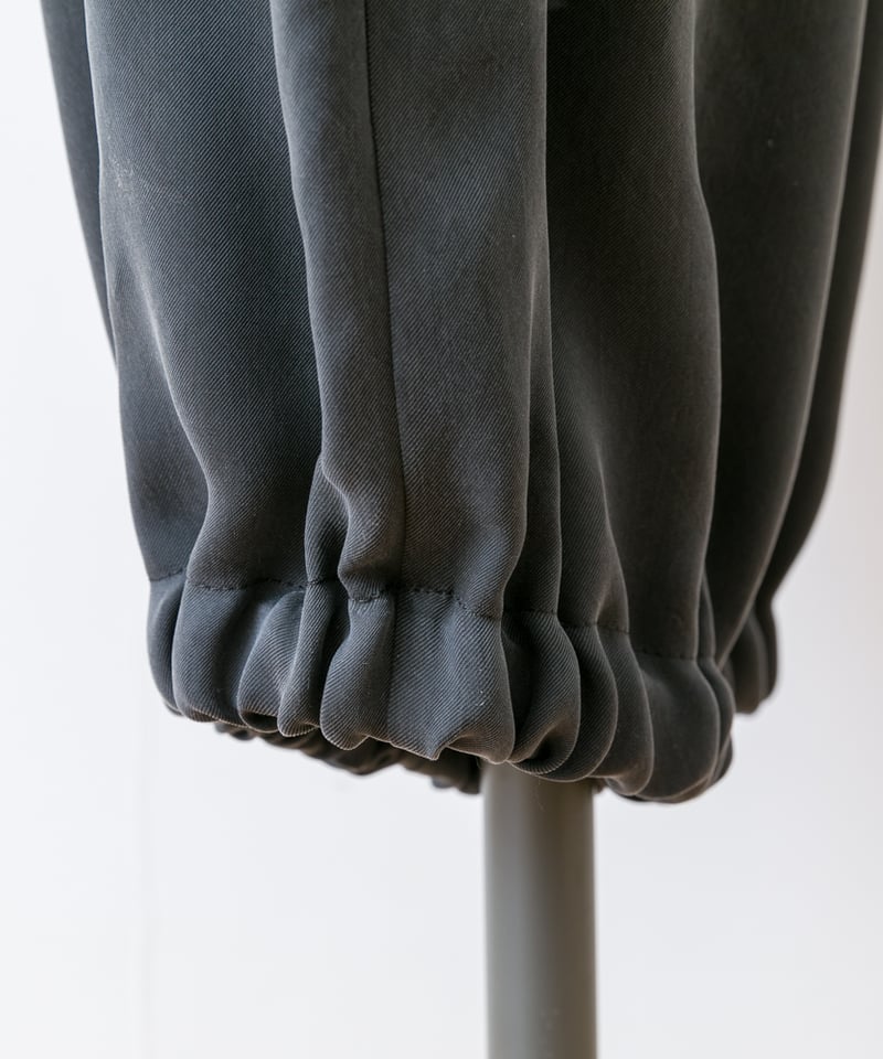 fruits of life>ワイドジョガーパンツ / 鈍色(グレー) | fruits o