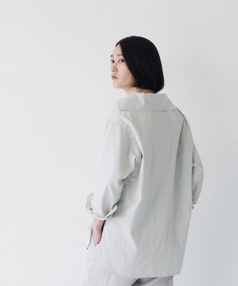 Little Suzie ベージュ 長袖シャツ セーラーカラー 春夏 美品 水陸両用セーラーカラーロンパース