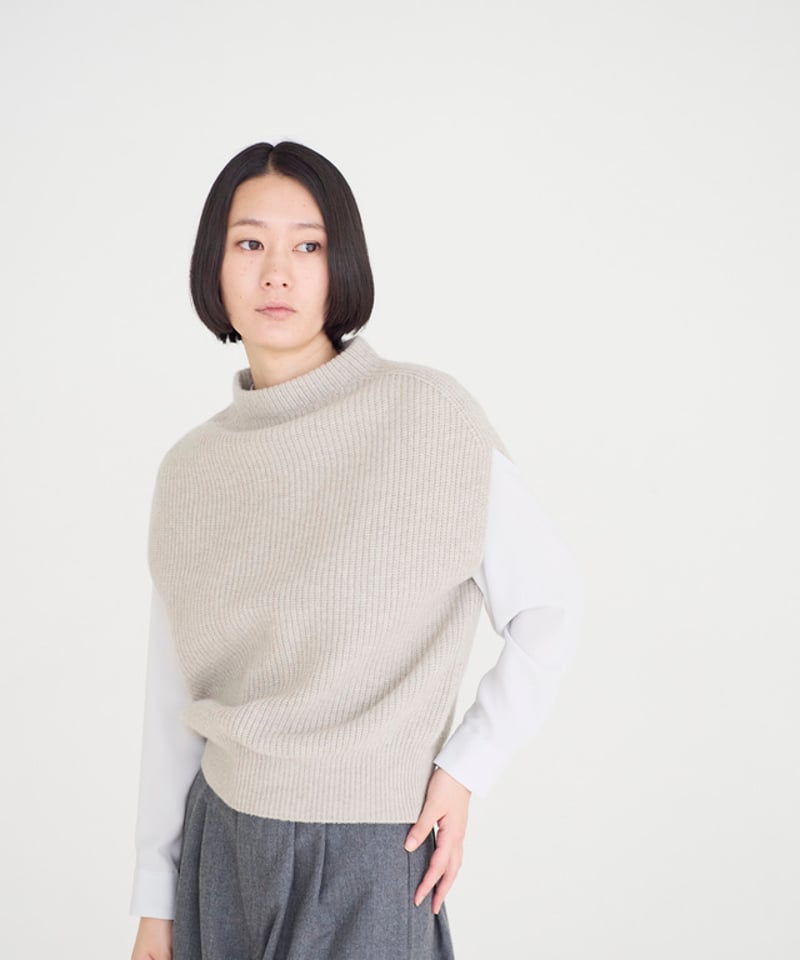 【新品タグ付き】ホールガーメントサマーニットベスト 新品タグ付き】ホールガーメントサマーニットベスト 134893-19-