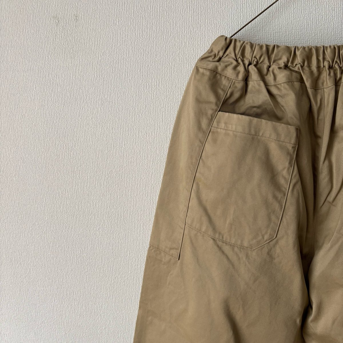 【未使用】Homspun　高密度ウェポン切替ワークパンツ　ダークベージュ 未使用】Homspun 高密度ウェポン切替ワークパンツ ダークベージュ
