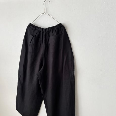 grin 40リネン タックラインパンツ