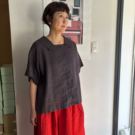 FOG LINEN WORK itonowa Life別注   フラットセーラーカラーブラウス・チャコール