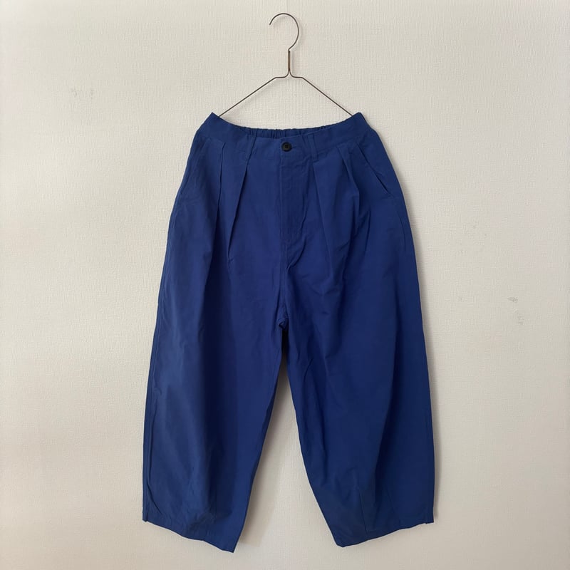 grin コットンリネンシーチングタックパンツ　生成 grin コットンリネンシーチングタックパンツ 生成