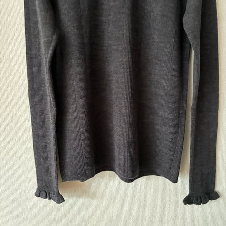Hands of creation EXTRA FINE MERINO ランダムリブ フリルカラープルオーバー