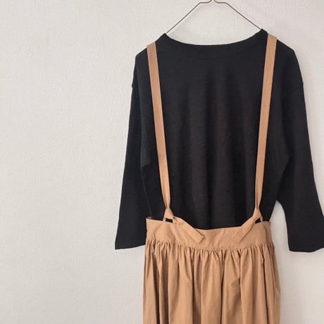 atelier naruse  コットンサスペンダースカート・キャメル