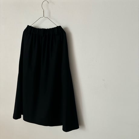 atelier naruse ウールポンチョ ギャザースカート　black