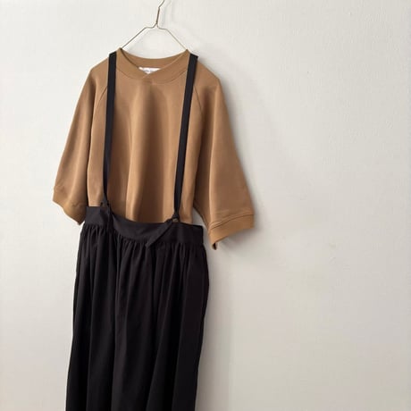 atelier naruse  コットンサスペンダースカート・ブラック