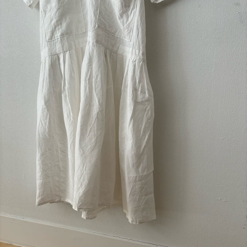 homspun リネンバイオローウエストタックワンピース ・オフ白  