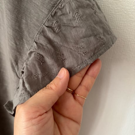 Hands of creation キュプラリサイクルコットン広巾刺繍 Aラインフレンチスリーブ ブラウス