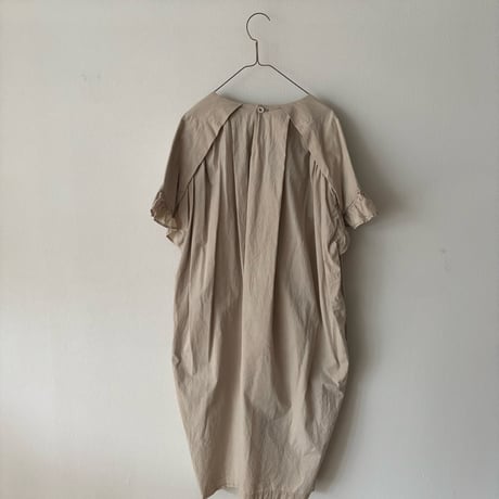 GASA＊　Exchange greetings:挨拶を交わす　フレアスリーブワンピース・smoky rose