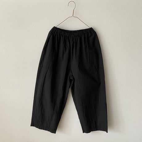 homspun バルキーシーチングギャザーパンツ ・ブラック