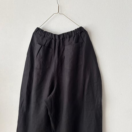 grin 40リネン タックラインパンツ