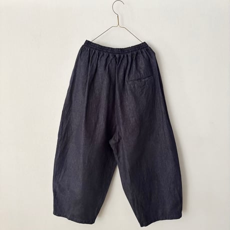 yuni  コットンリネン denim wide cocoon pants・インディゴ