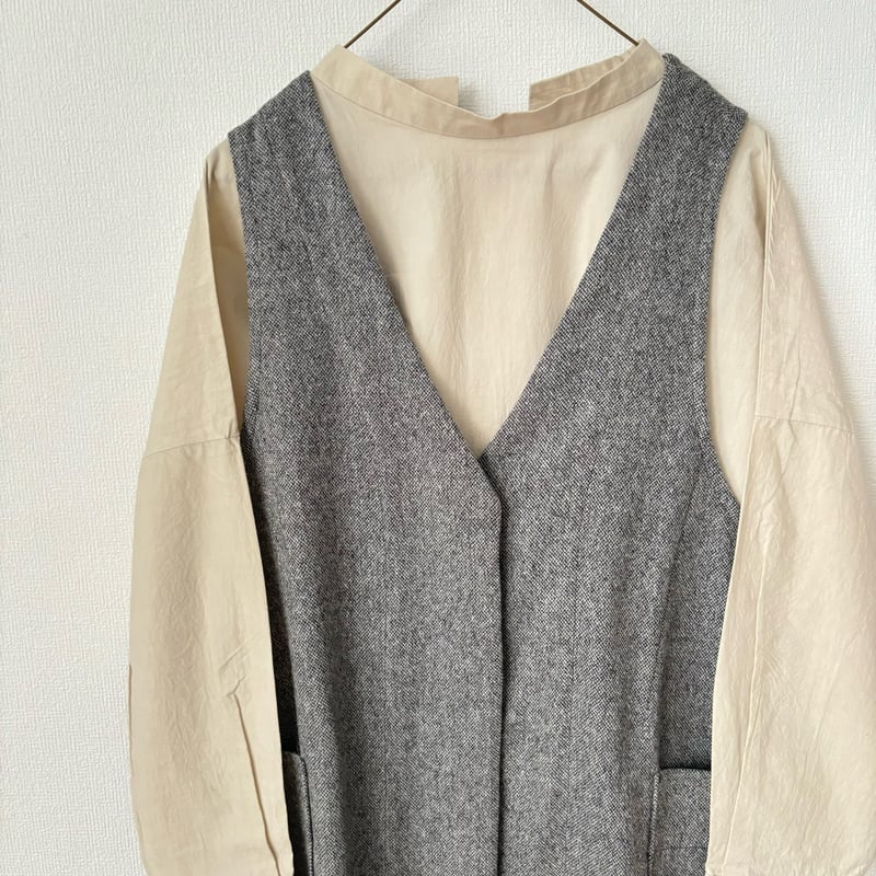 Hands of creation リネン平織りVネックジャンパースカート 新品未使用】Hands of creation Vネックジャンパースカート